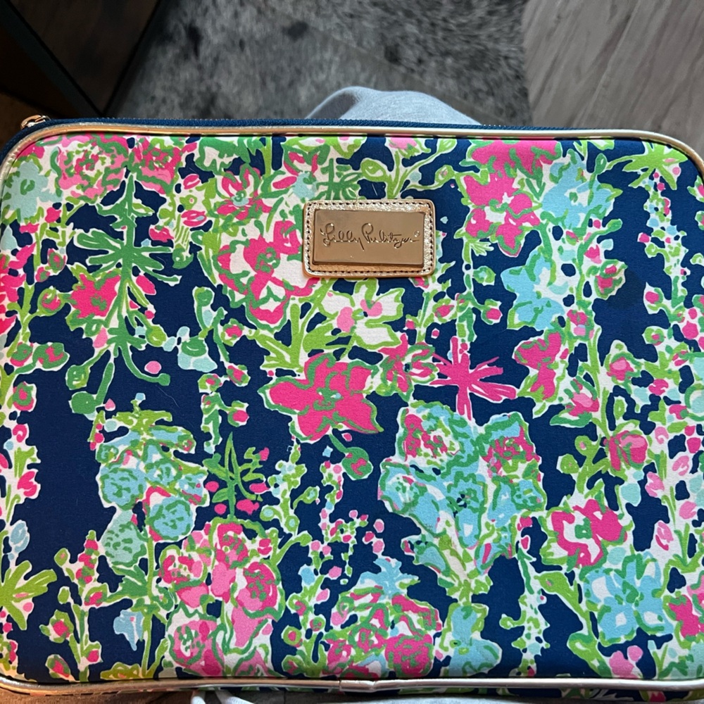 Lilly Pulitzer Navy Floral Pouch